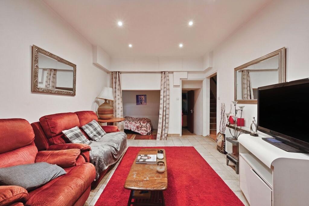 Apartment in Brighton - View 5
