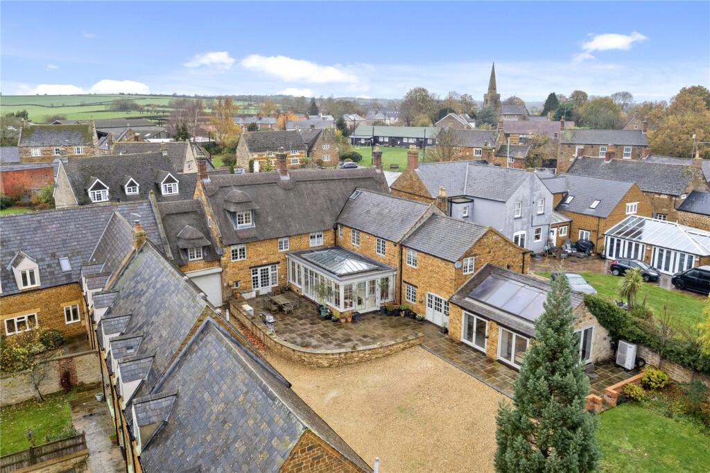 Main image of property: The Old House, Caldecott