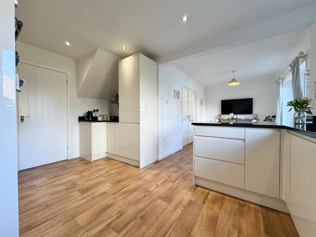 House in Mid Devon, Tiverton - More