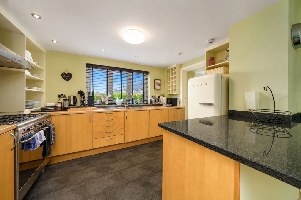 House in Newcastle upon Tyne - View 4