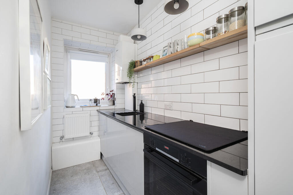 Apartment in London - View 5