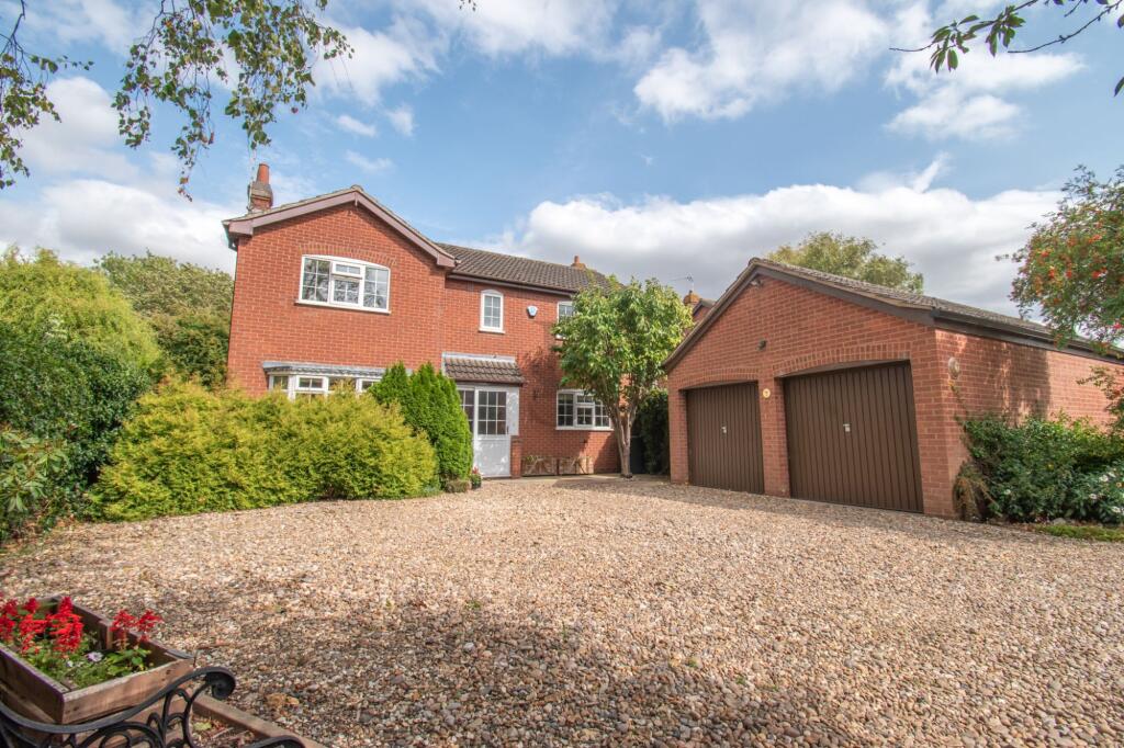 4-bed detached on Shanklin Gardens, Knighton, £600,000