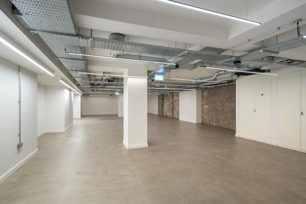 9 Carlisle Street - 11.jpg