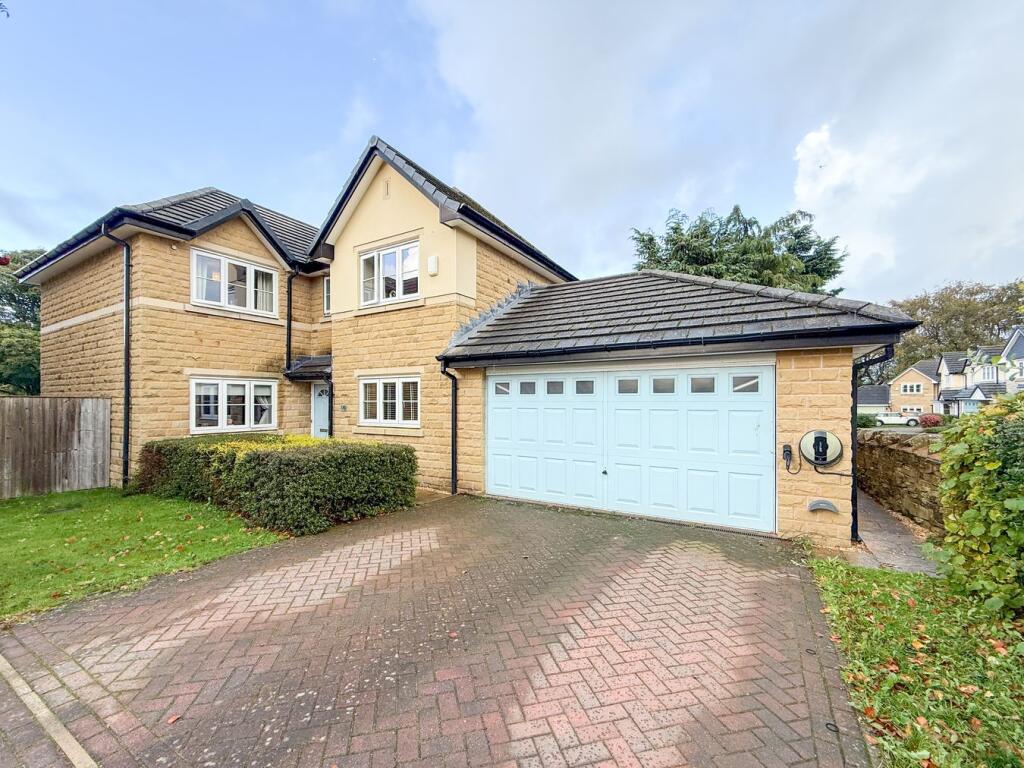 4-bed detached on Weavers Mill Way, New Mill, Holmfirth, HD9, £525,000
