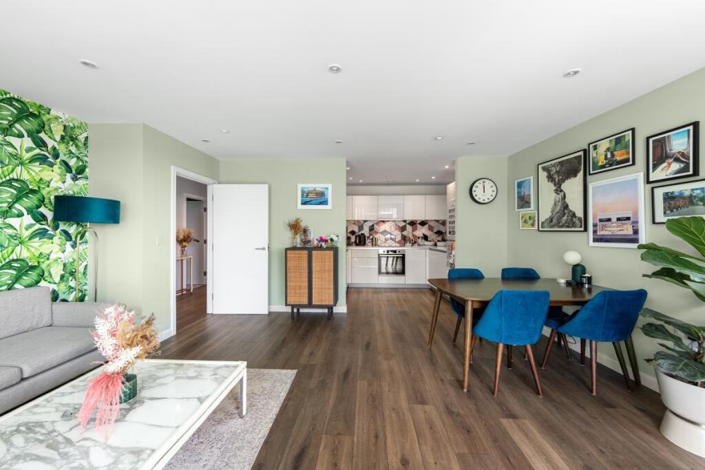 Main image of property: Residence Tower, Woodberry Grove, N4