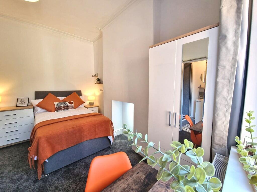 Main image of property: Gillott Road, Birmingham, B16