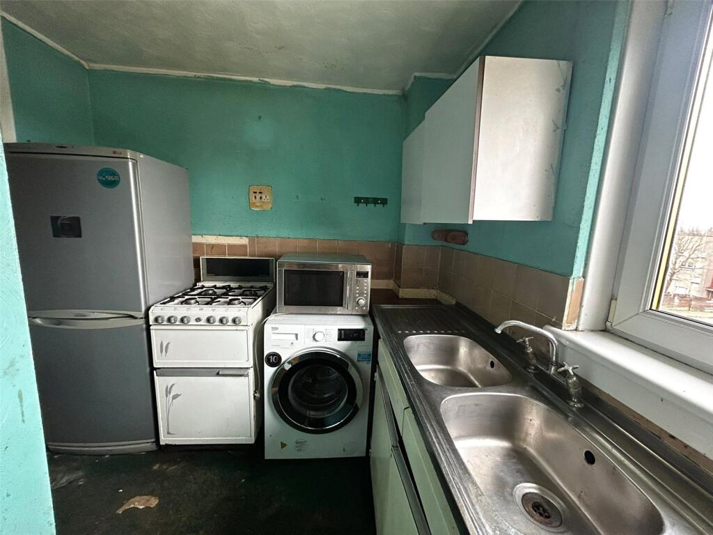 Apartment in Cumbernauld, North Lanarkshire - More