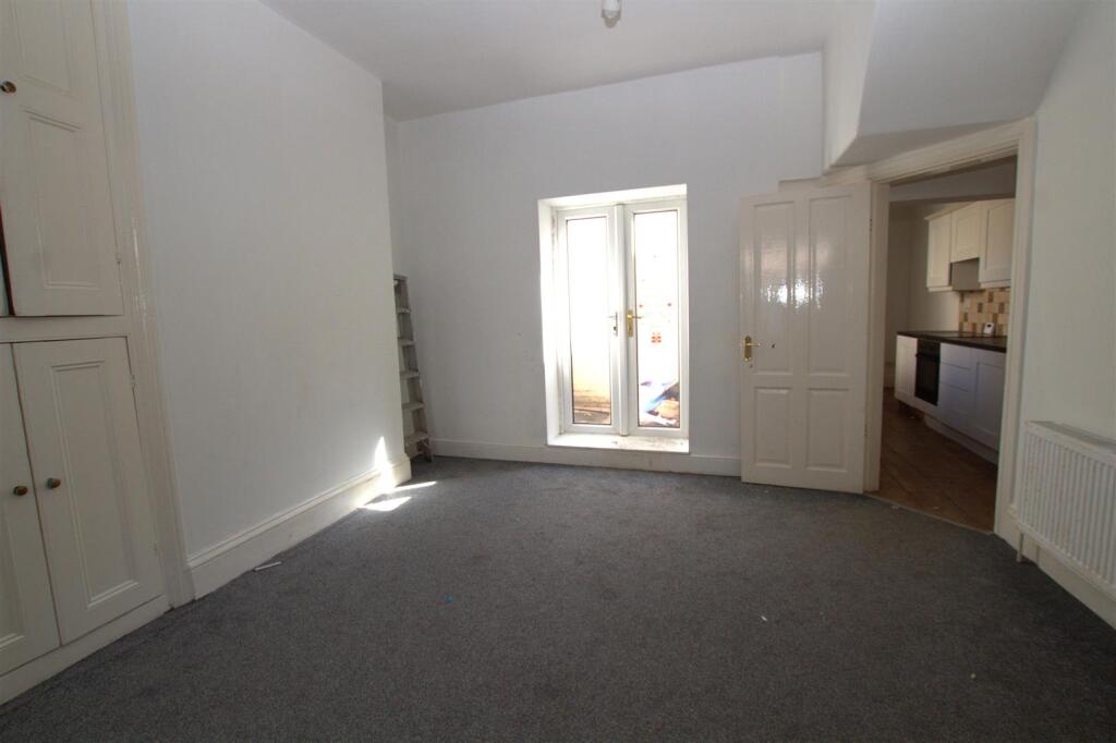 House in Stockton-on-Tees - More