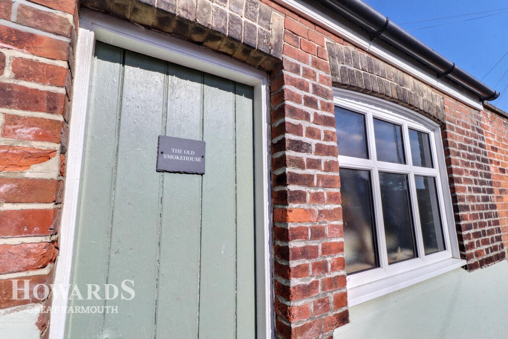 Clay Road, Caister-on-Sea photo 3