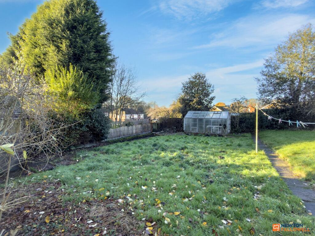 Cademan Street, Whitwick, LE67 photo 4