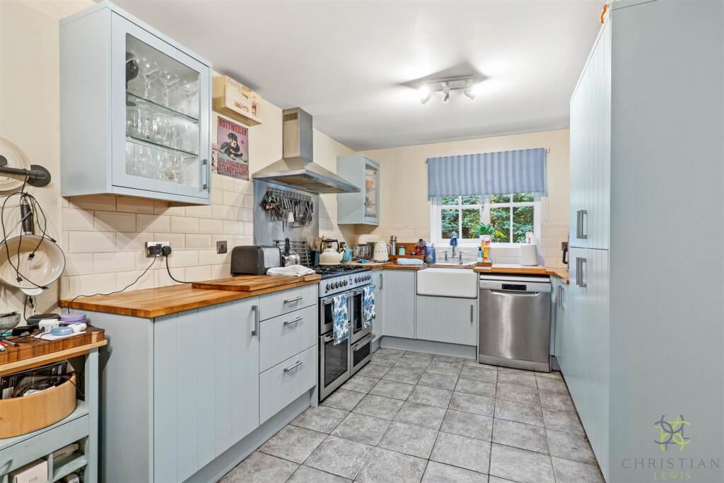 Spinney Grove, Evesham photo 3