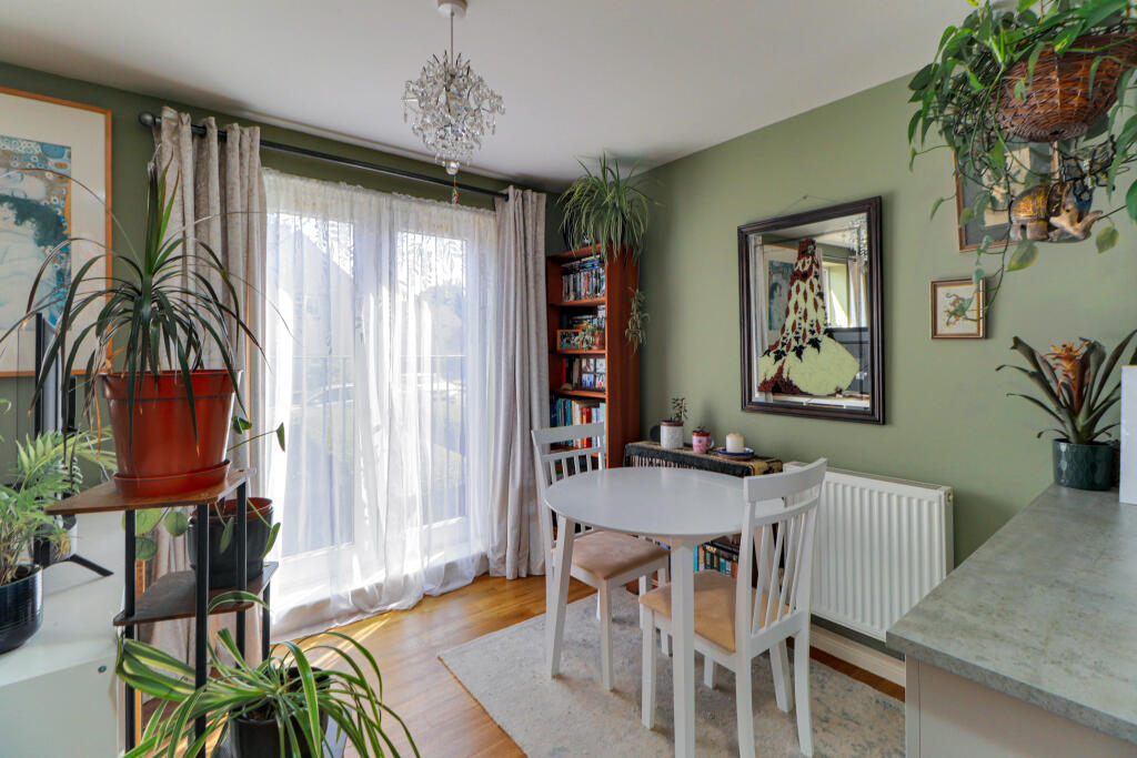 Apartment in Portsmouth - More
