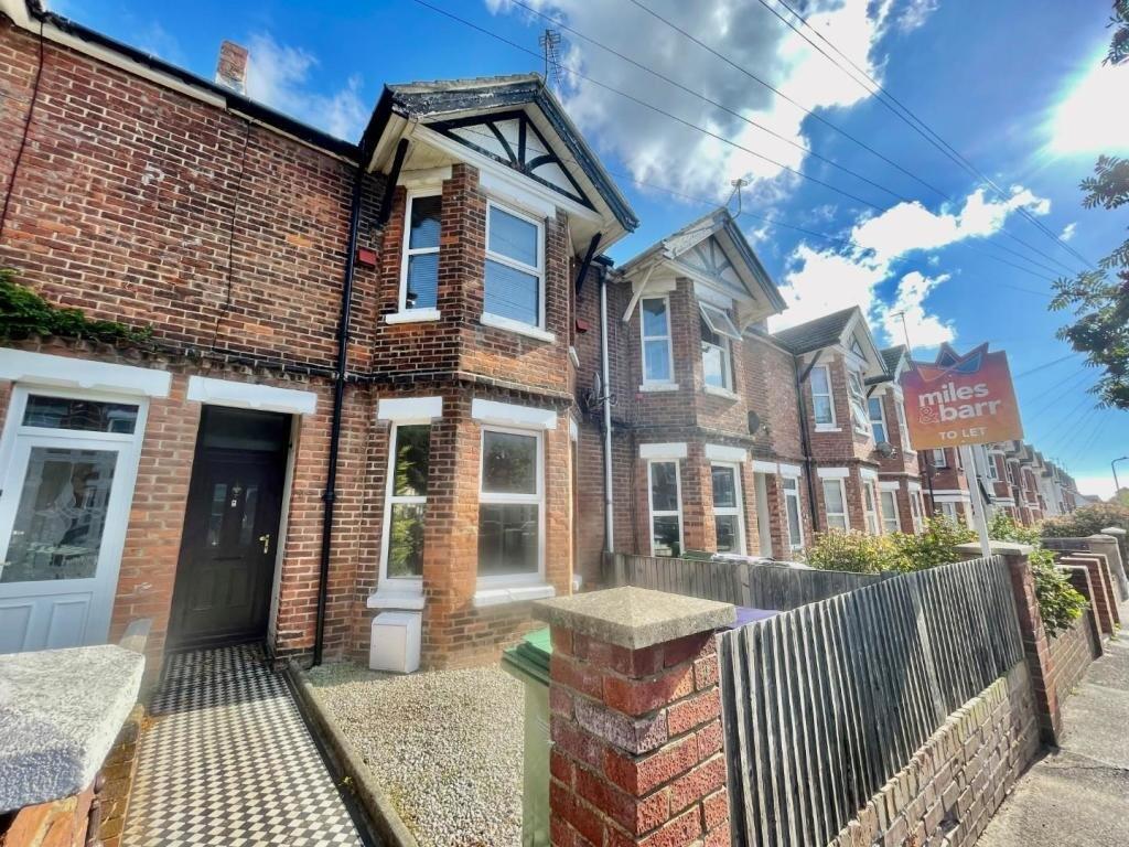 Main image of property: Morehall Avenue, Cheriton, Folkestone, Kent, CT19