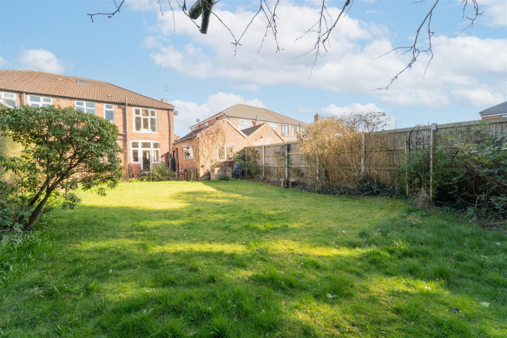 House in Manchester, Moss Side - View 2