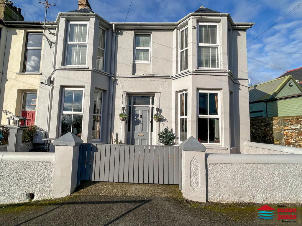 Main image of property: Parciau Terrace, Cricieth|Criccieth, LL52