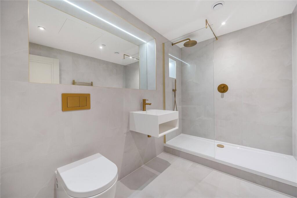 Apartment in Crowthorne, Bracknell Forest - View 5
