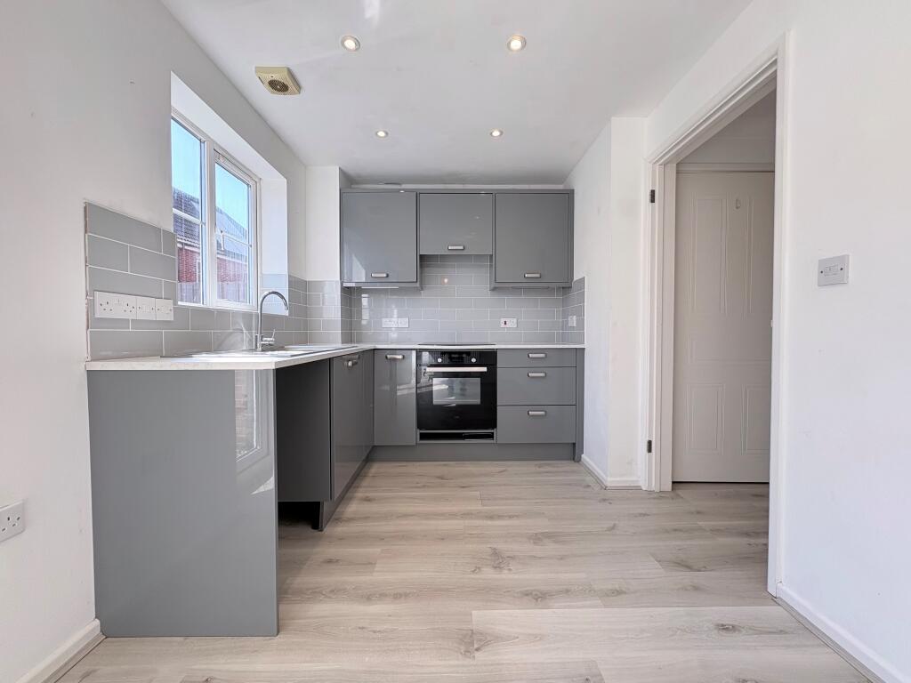 House in Tonbridge - View 2