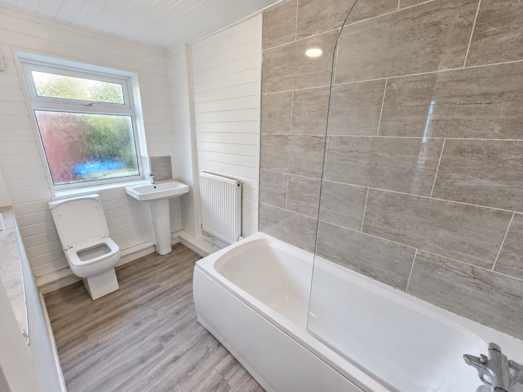 House in Sunderland - View 5