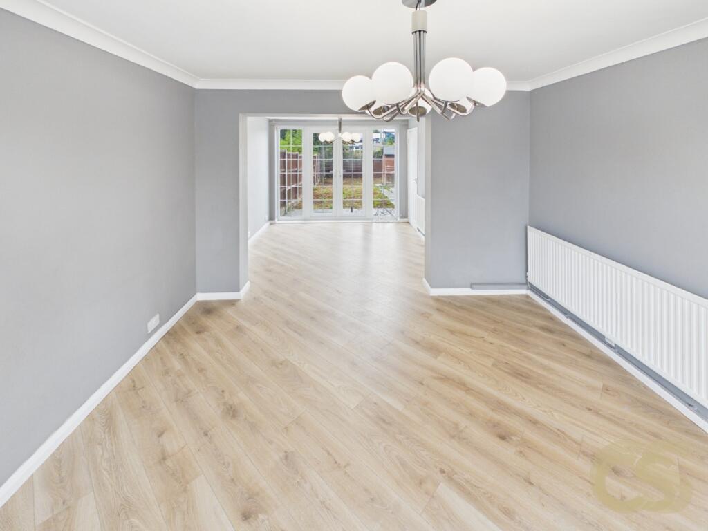 House in Waltham Cross, Cheshunt - View 4