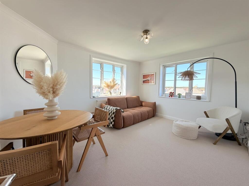 Main image of property: Leigh Heath Court, London Road, Leigh-On-Sea