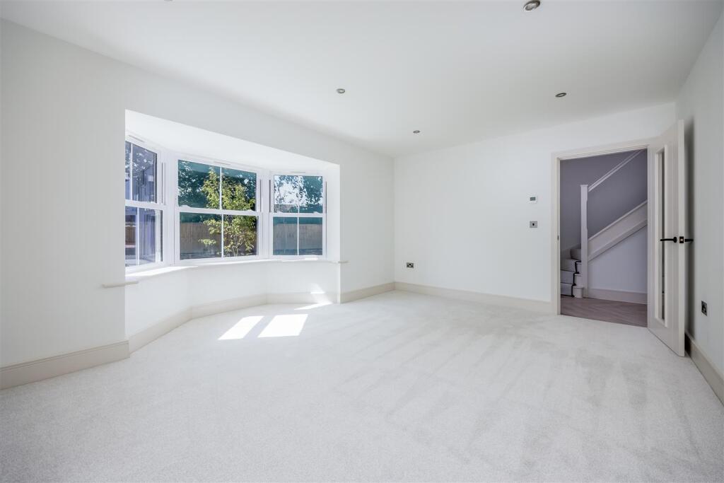 House in New Forest, Hordle - View 5