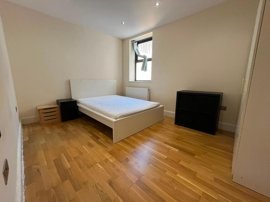 Main image of property: Walworth Road, London, SE17
