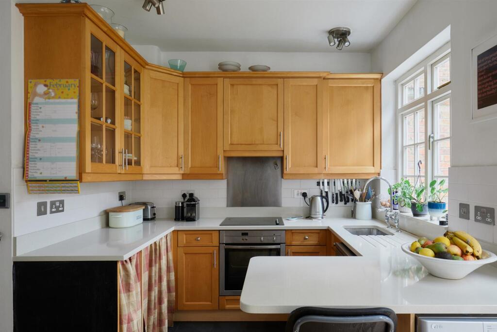 House in London - View 5