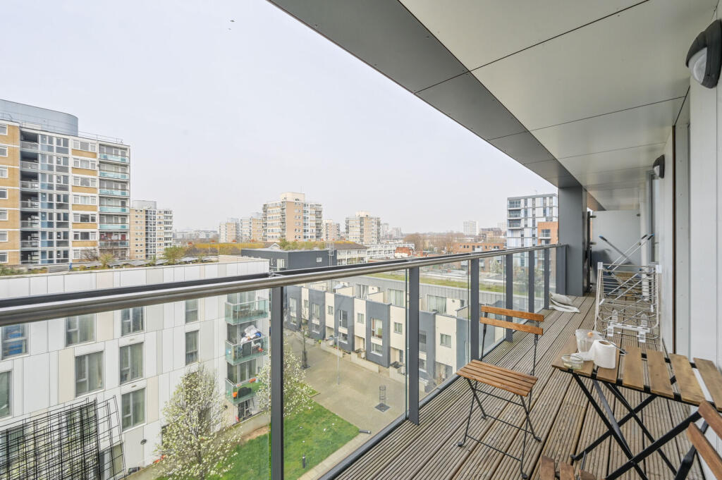 Apartment in London - View 4