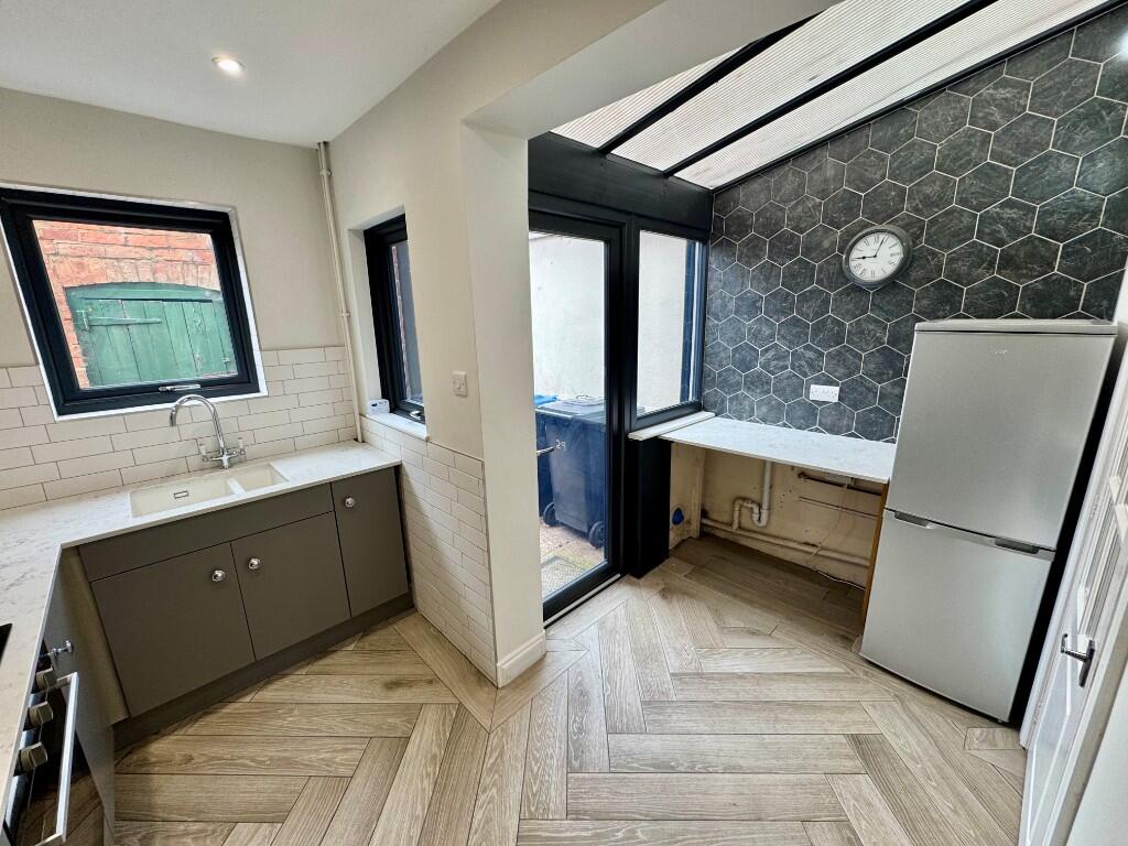 29, Leicester Road, LE9 photo 3