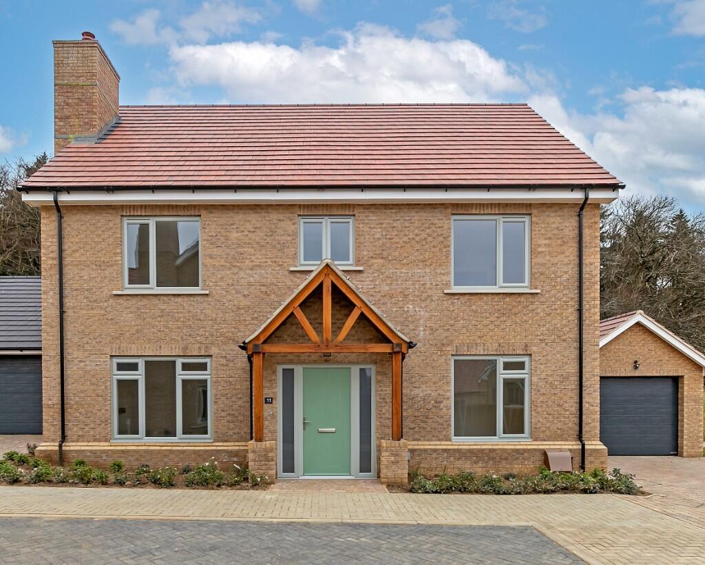 Main image of property: CHEQUER TREE WAY,
Maulden,
MK45 2PW