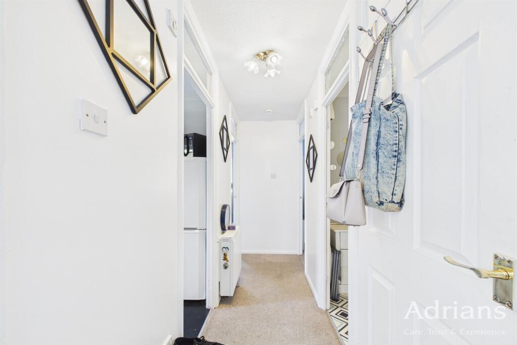 Apartment in Chelmsford, Widford - View 5