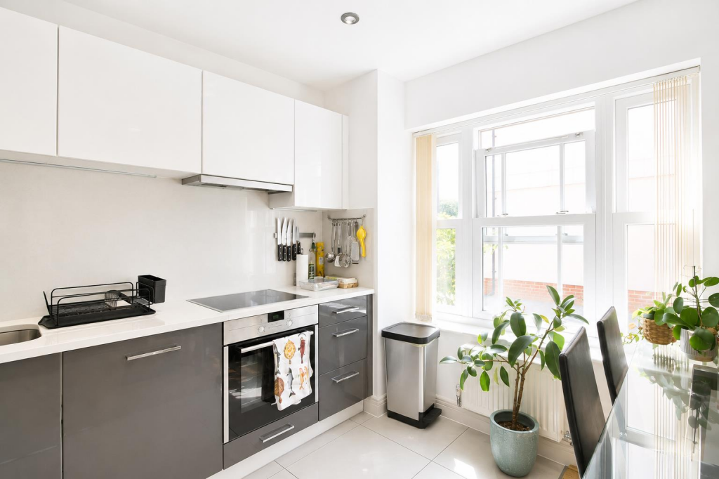 Apartment in London, Roehampton - More