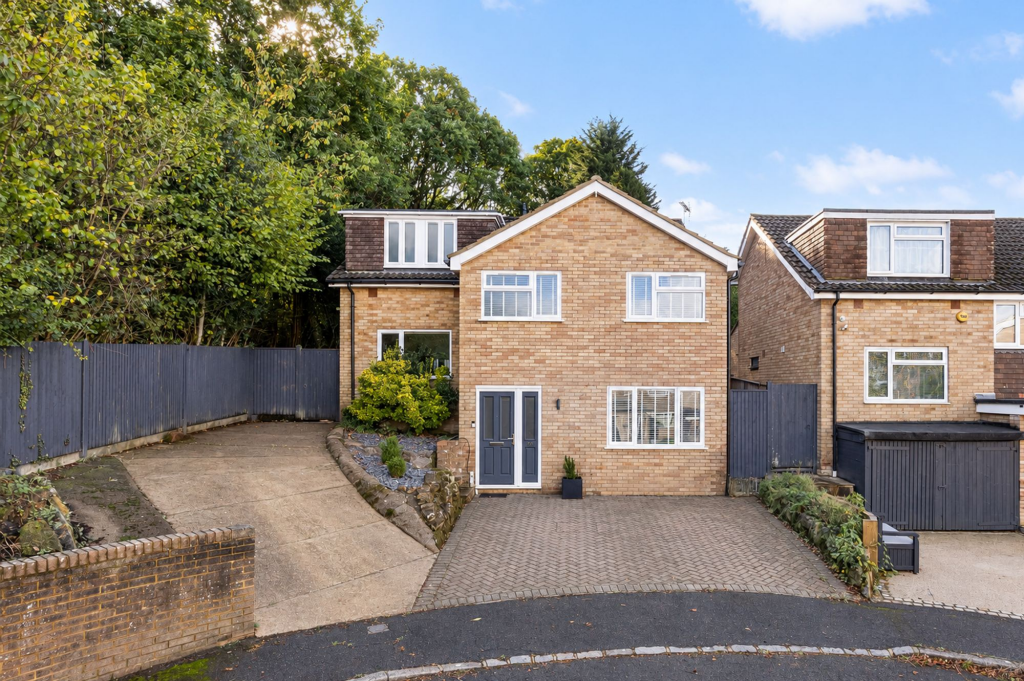4-bed detached on Barnfield, Crowborough, TN6, £575,000