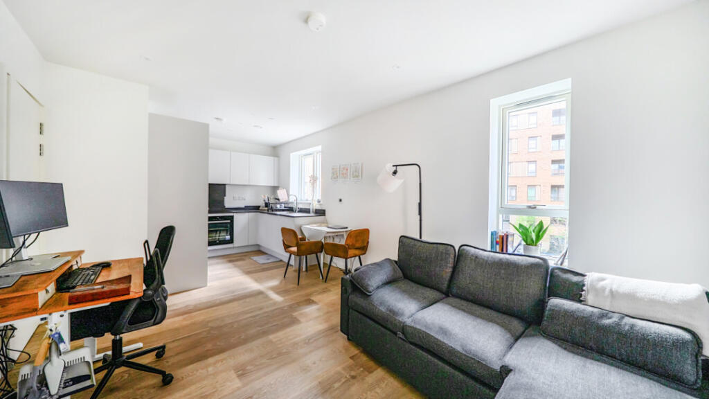 Main image of property: 6 Mary Neuner Road, Hornsey, N8 0FG