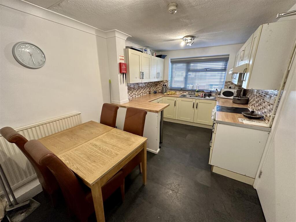 House in Stevenage - View 4