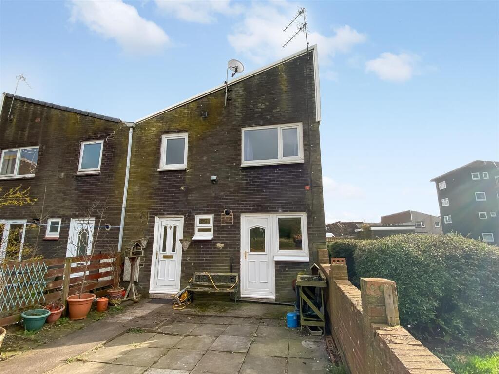 3-bed terraced on Airton Place, Newton Aycliffe, £60,000