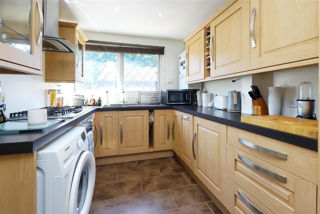 House in London - View 3