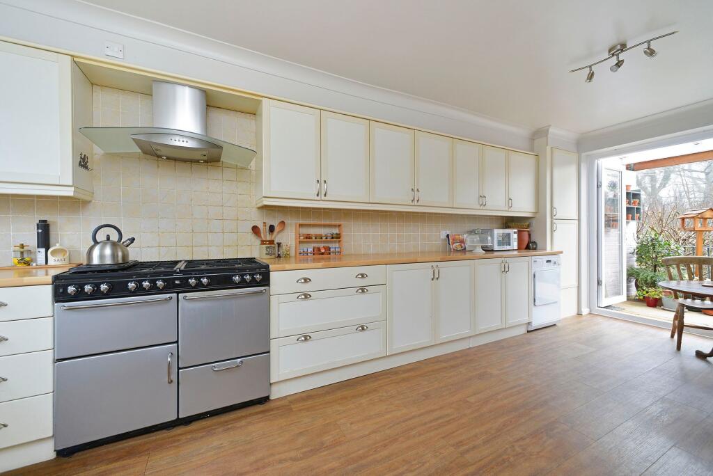 House in Horsham, Rudgwick - View 3