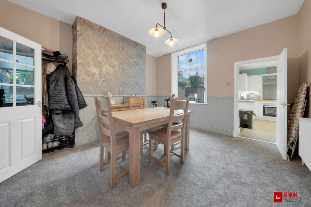 House in Pendle, Lidgett, Colne - More