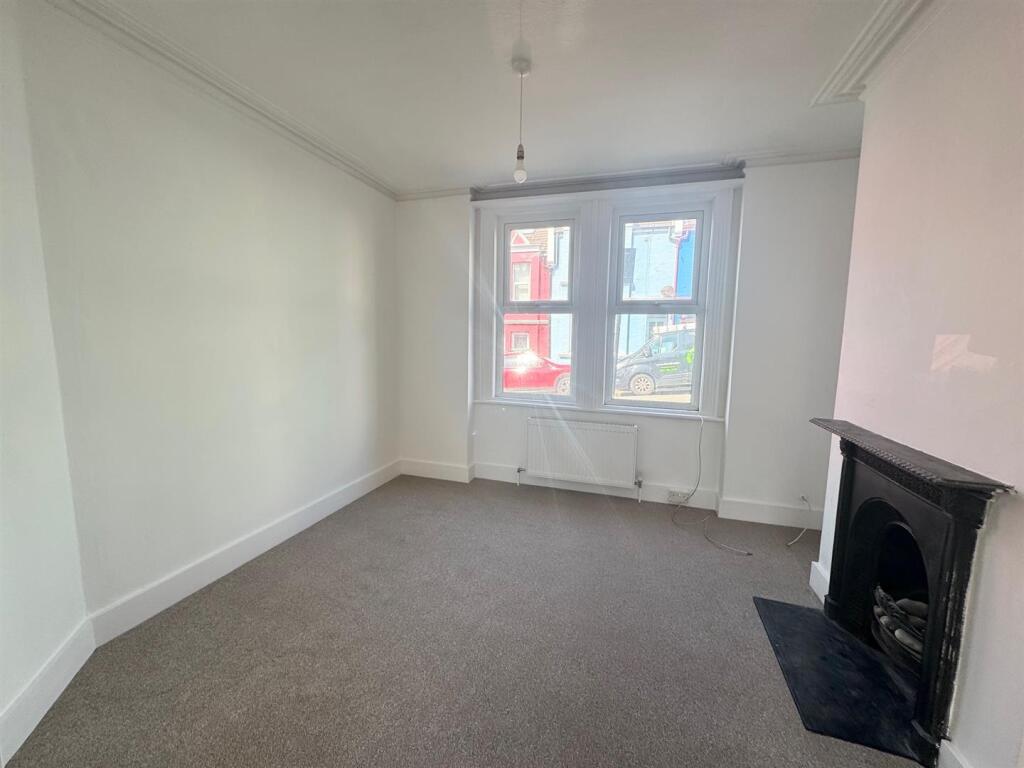 House in Brighton, Queen's Park - View 2