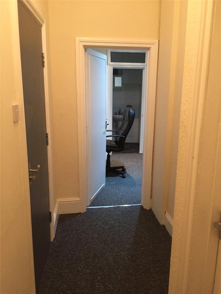 Apartment in Birmingham, West Midlands - More
