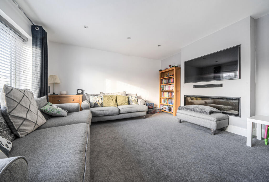 House in Bristol, Goosegreen, Frampton Cotterell - View 2