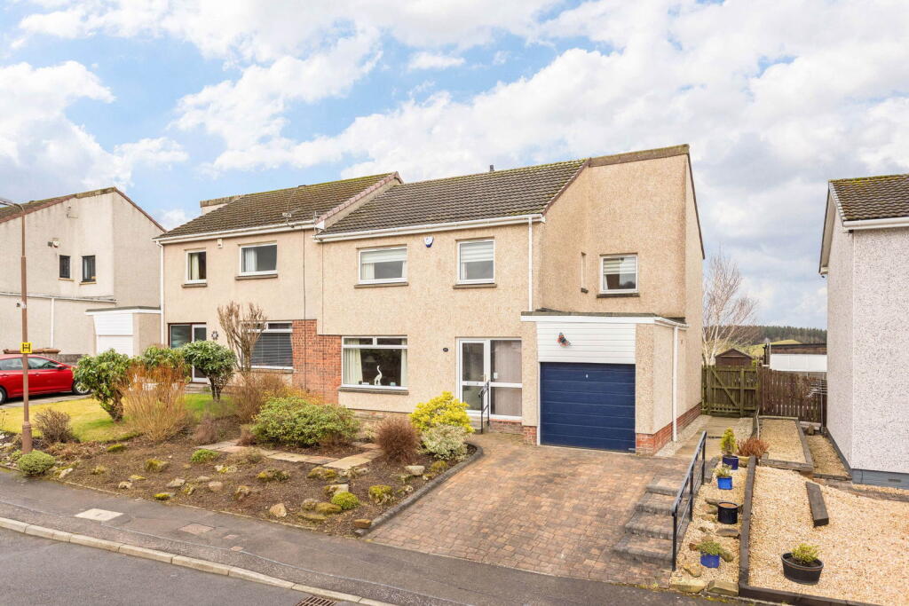 Main image of property: Starlaw Gardens, Bathgate, EH48 1NL