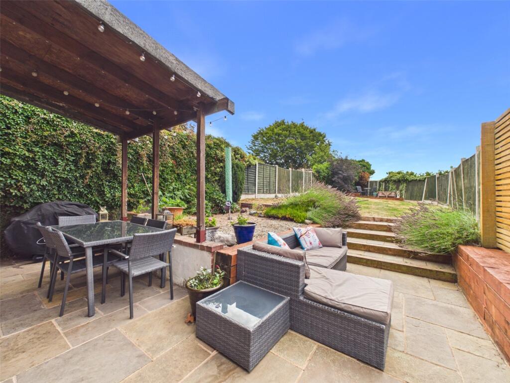 House in Worcester, Worcestershire - View 4