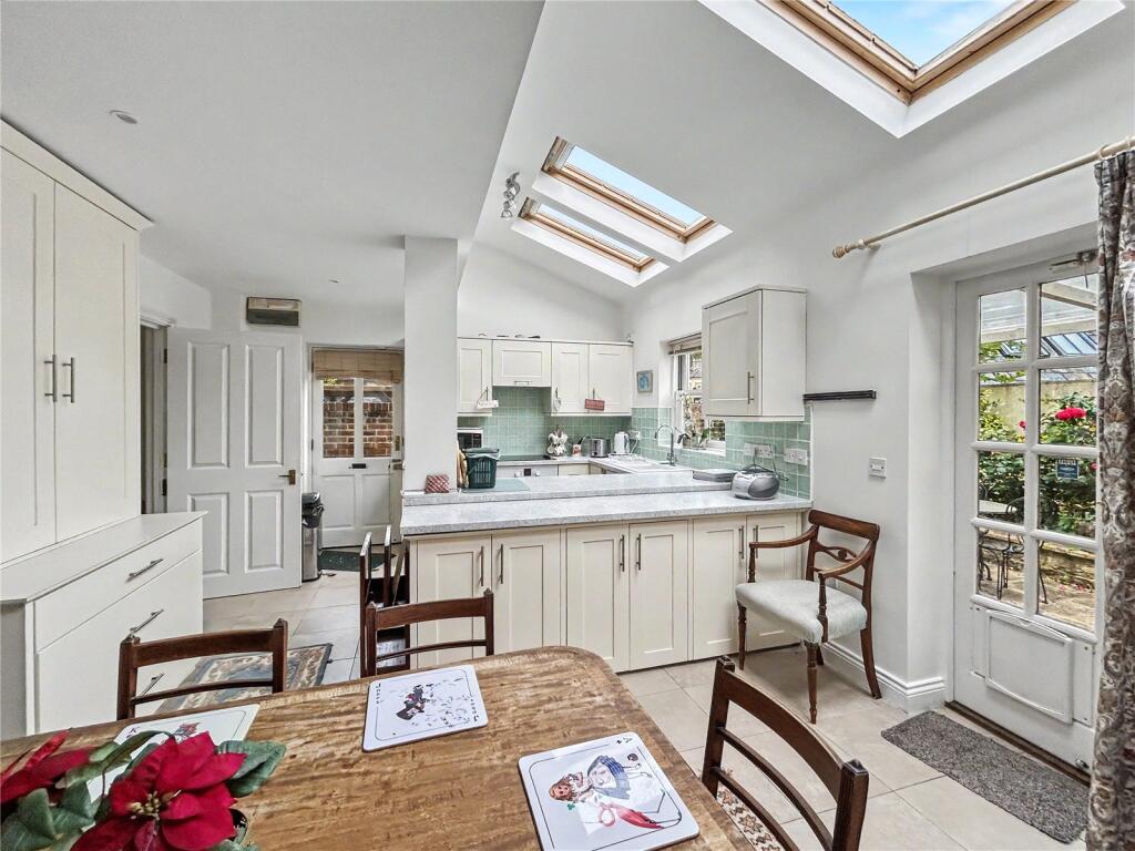Calders Garden, Ludbourne Road, Sherborne, DT9 - View 4