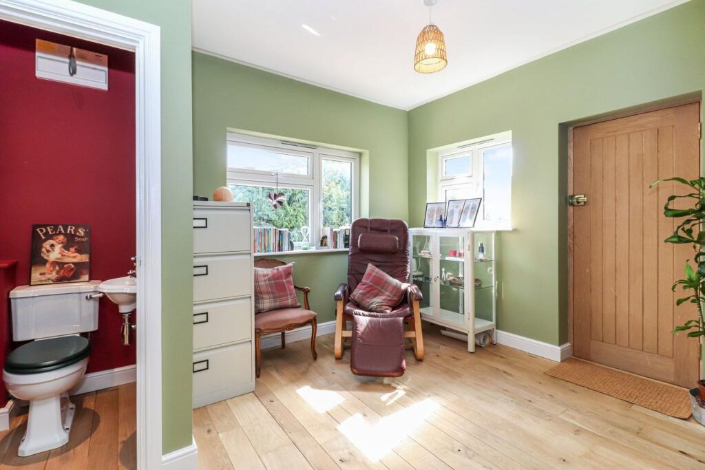 House in Hambleden, Buckinghamshire - More