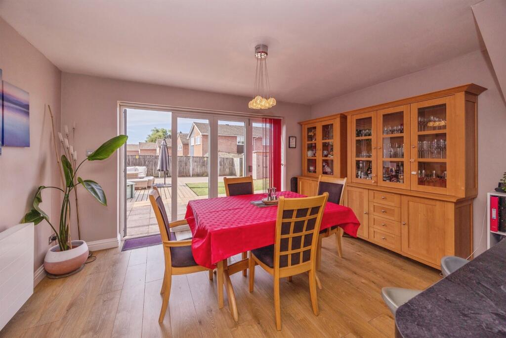 House in Havant, Hampshire - View 4