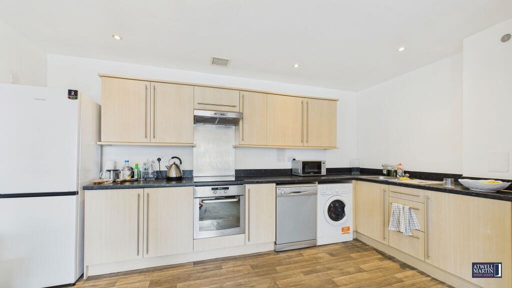 60 Exeter Street, Plymouth, PL4 photo 3
