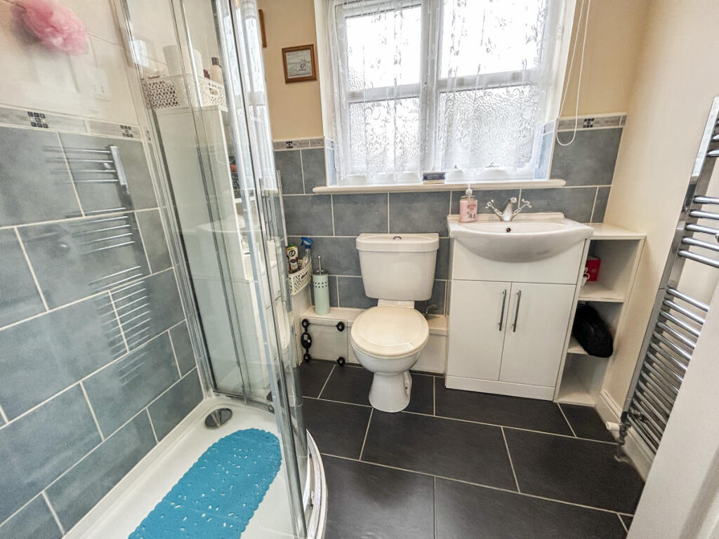16 Nant Rhyd-Hir RHAYADER LD6 5DZ photo 4