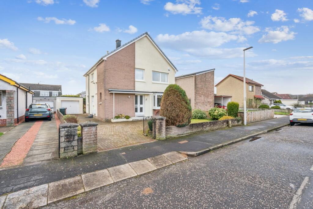 Main image of property: Cheviot Place, Grangemouth, Falkirk, FK3 0DE